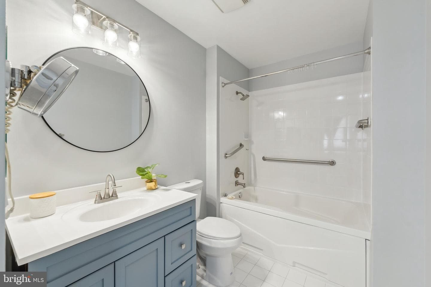 4490 Market Commons Drive #202 photo 19