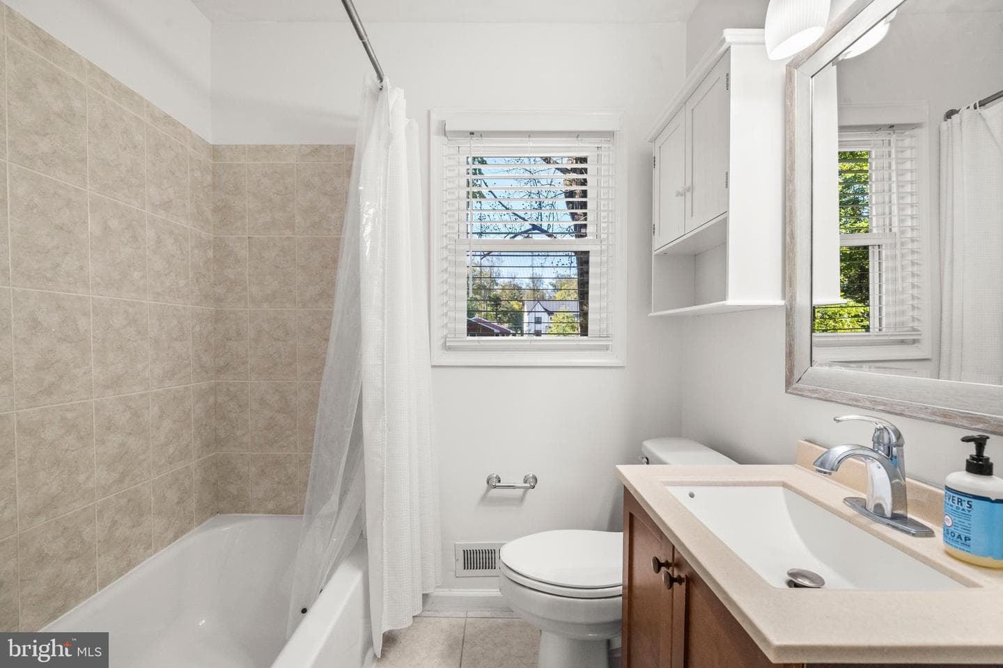 1015 Kennedy Street photo 17