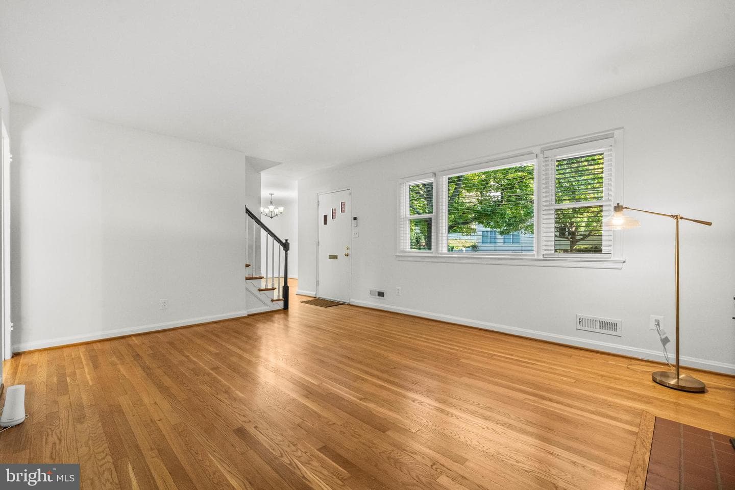 1015 Kennedy Street photo 2