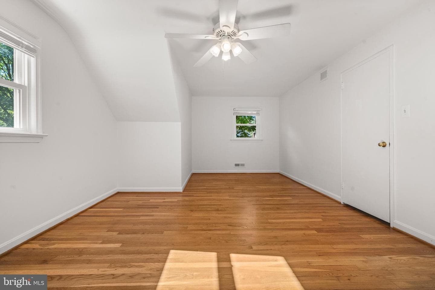 1015 Kennedy Street photo 23