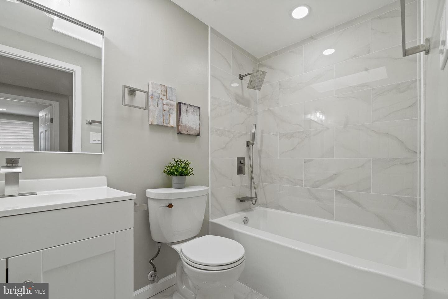 6122 Mantle Road photo 24