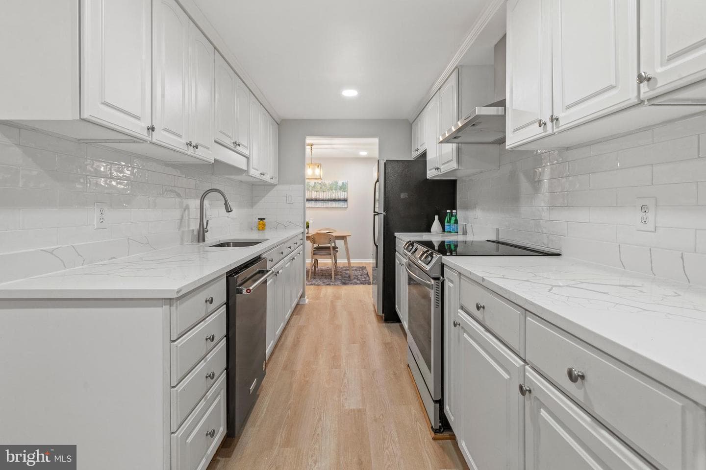 6122 Mantle Road photo 3