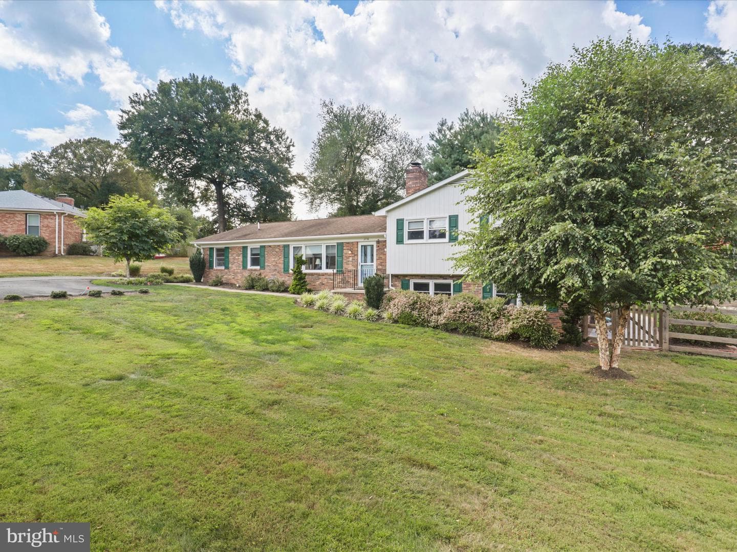 2736 Calkins Road photo 3
