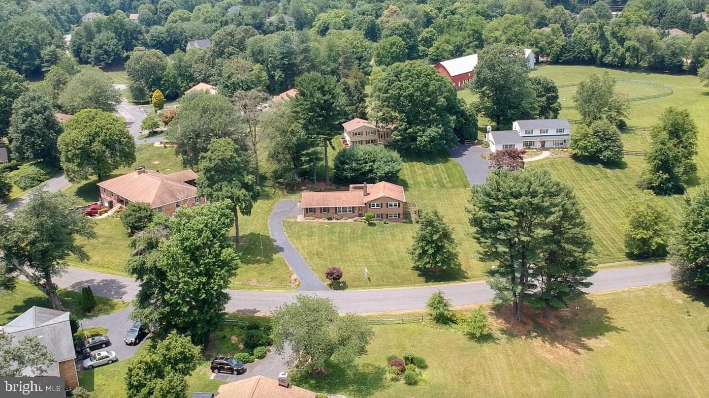 2736 Calkins Road photo 8