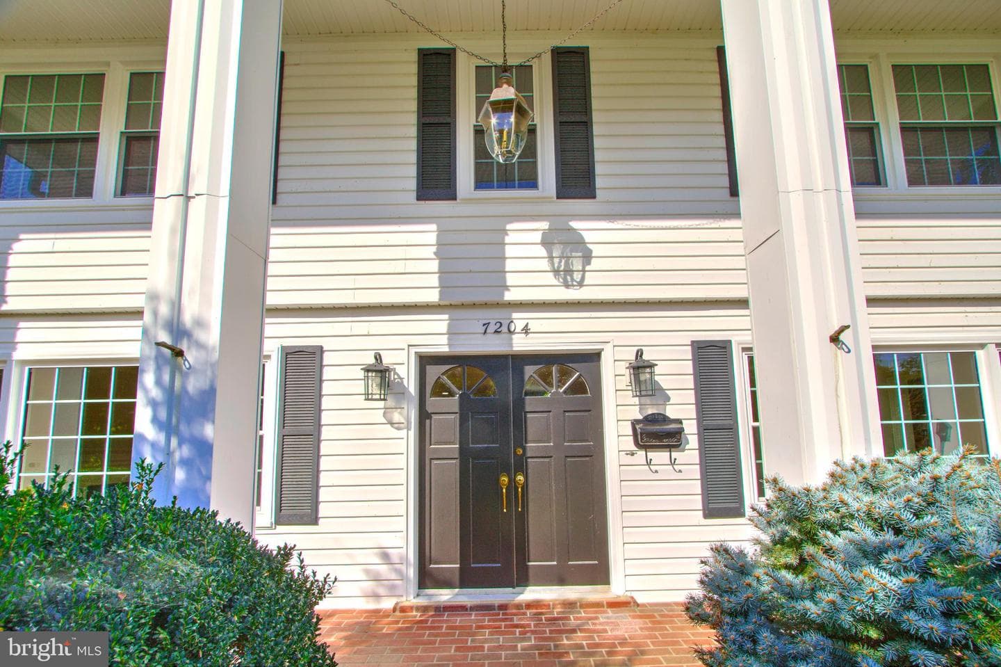 7204 Regent Drive photo 2