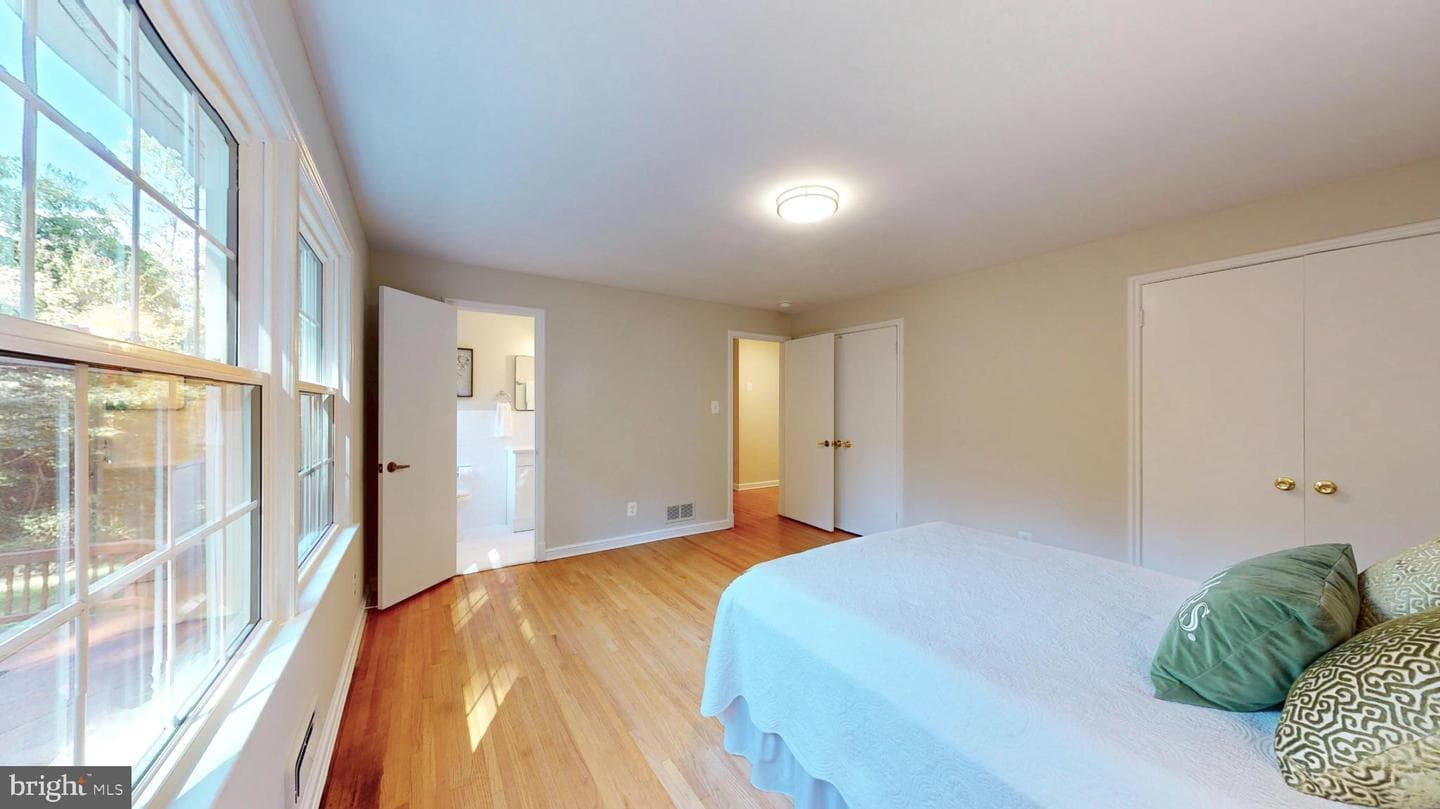 7204 Regent Drive photo 30