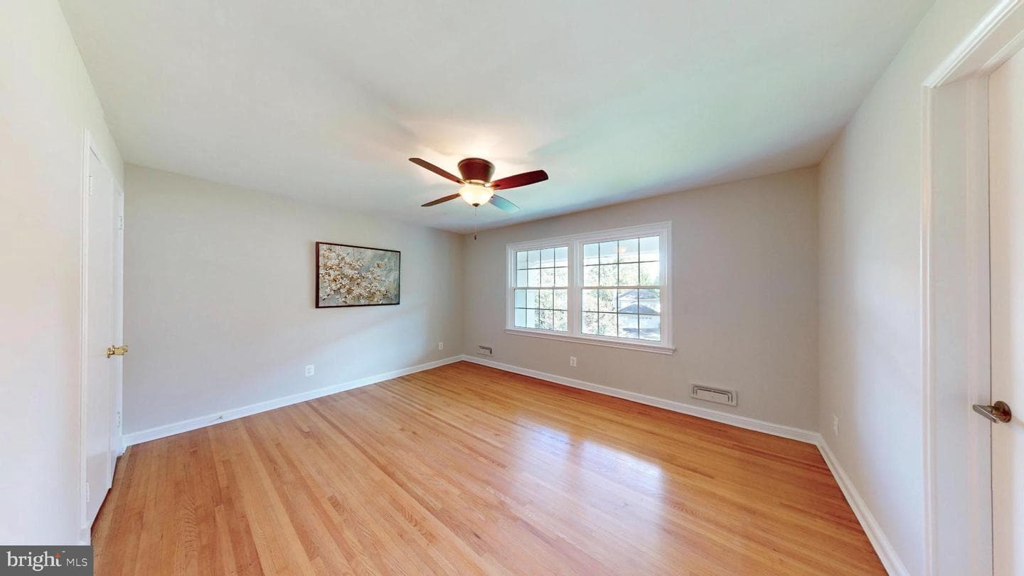 7204 Regent Drive photo 35