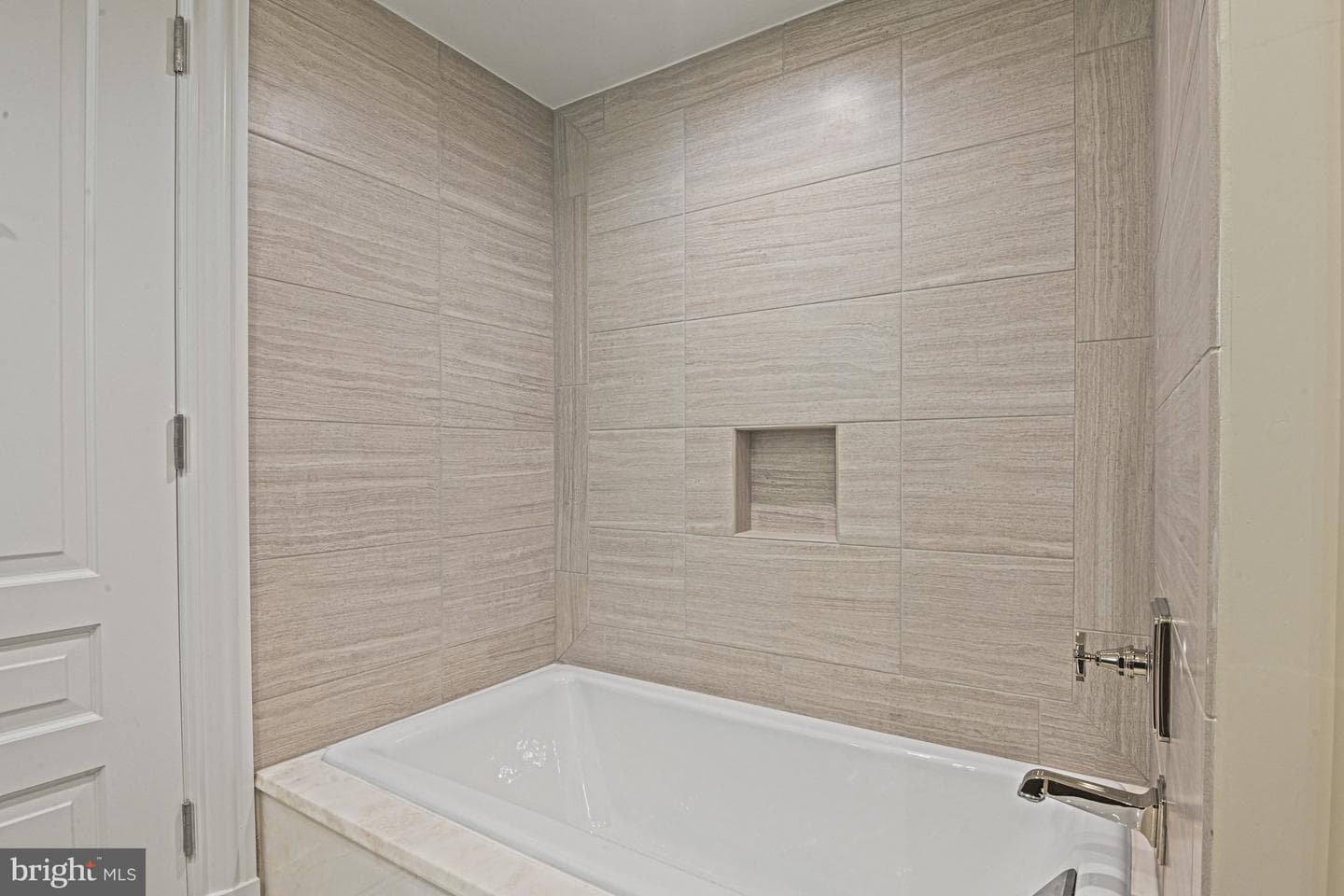 6900 Fleetwood Road #507 photo 38