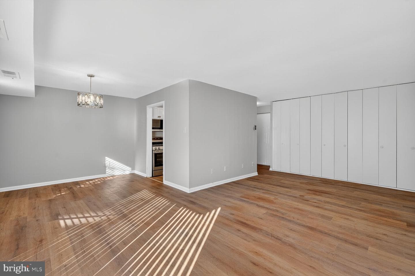 6001 Arlington Boulevard #118 photo 4