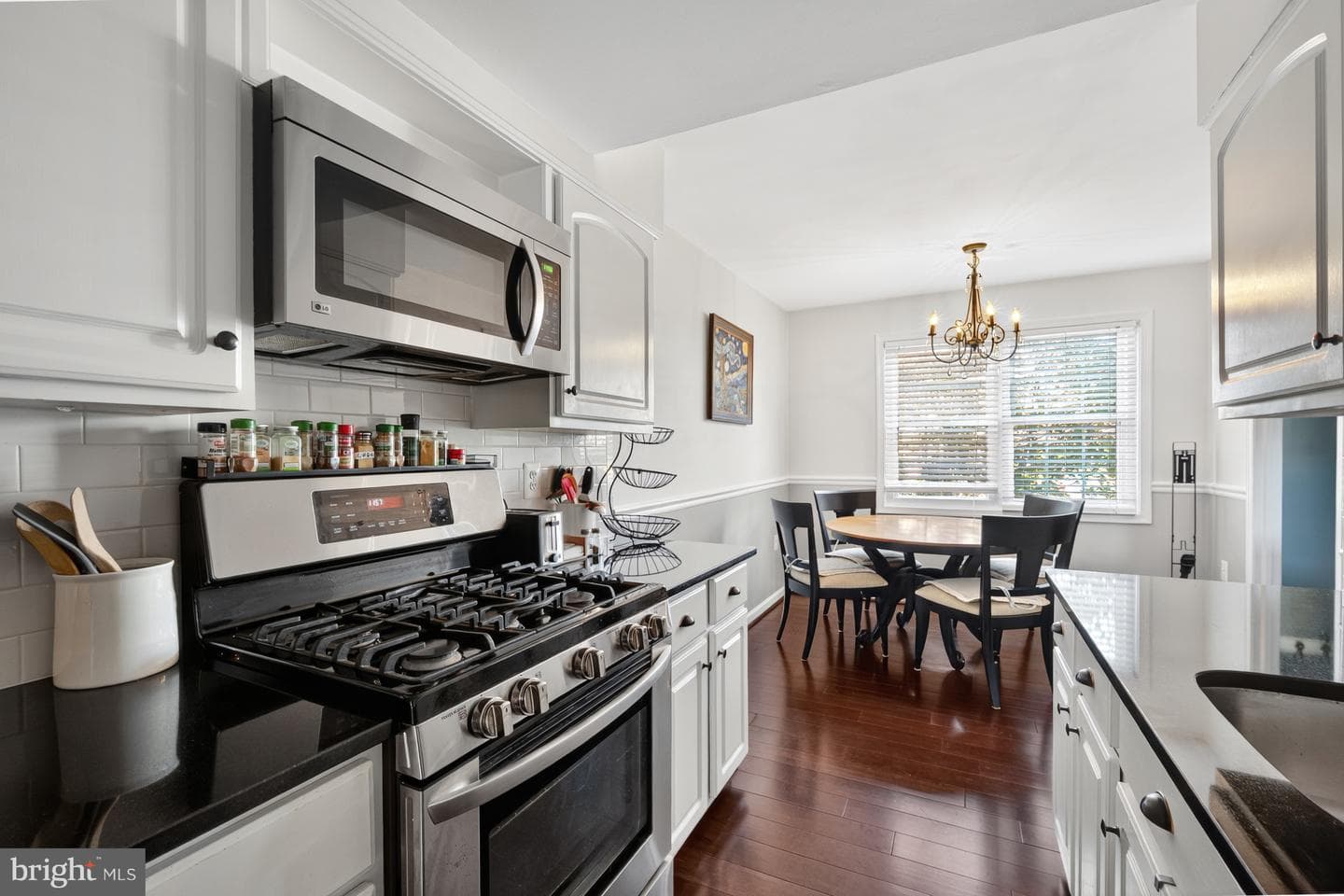 9909 Lakepointe Drive photo 23