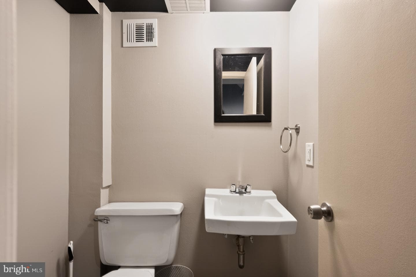9909 Lakepointe Drive photo 48