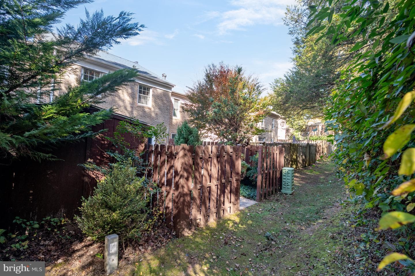 9909 Lakepointe Drive photo 58