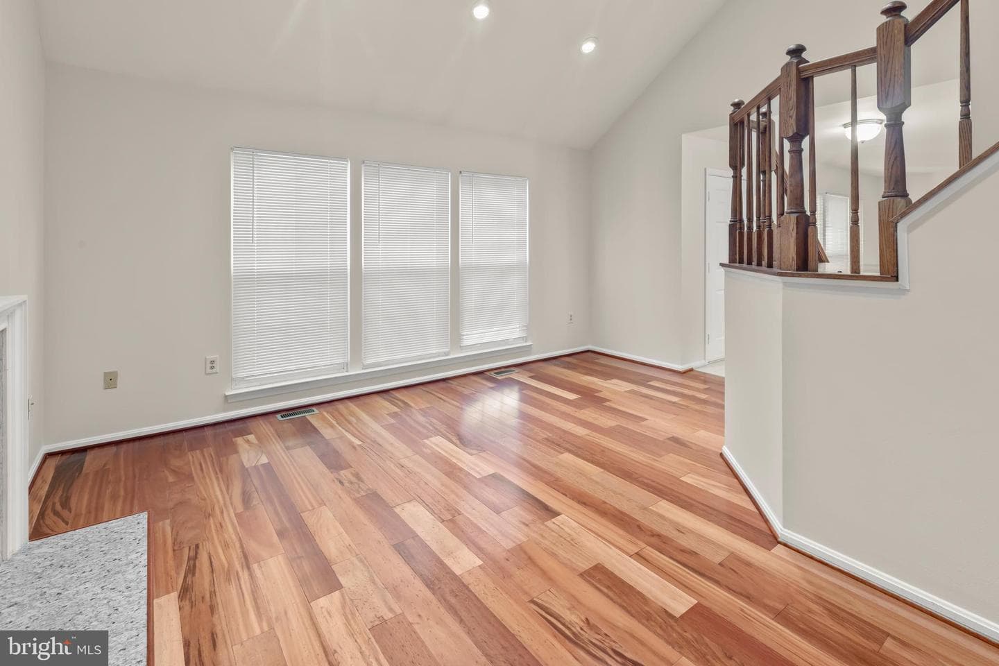 4528 Waverly Crossing Lane photo 5