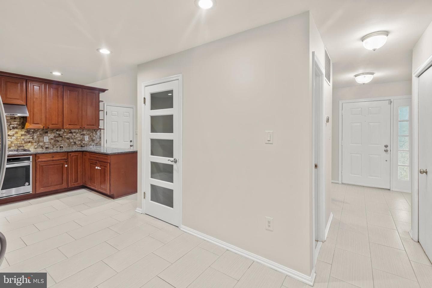 4528 Waverly Crossing Lane photo 8