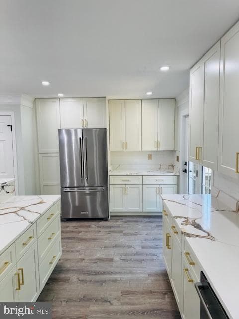 8212 La Faye Court photo 5