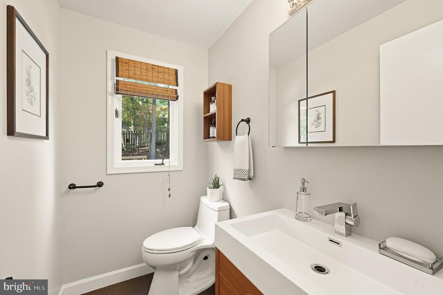 2352 Cedar Lane photo 17