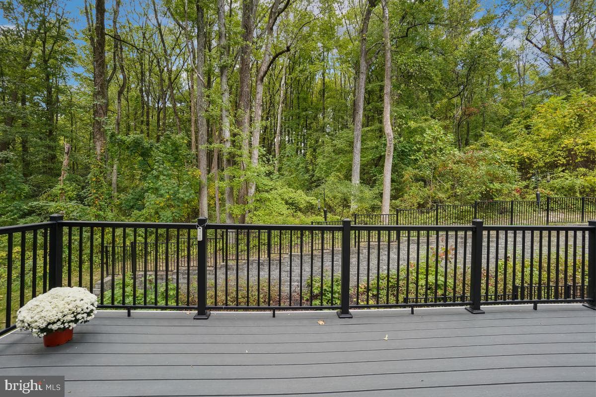 7762 Belvale Drive photo 23