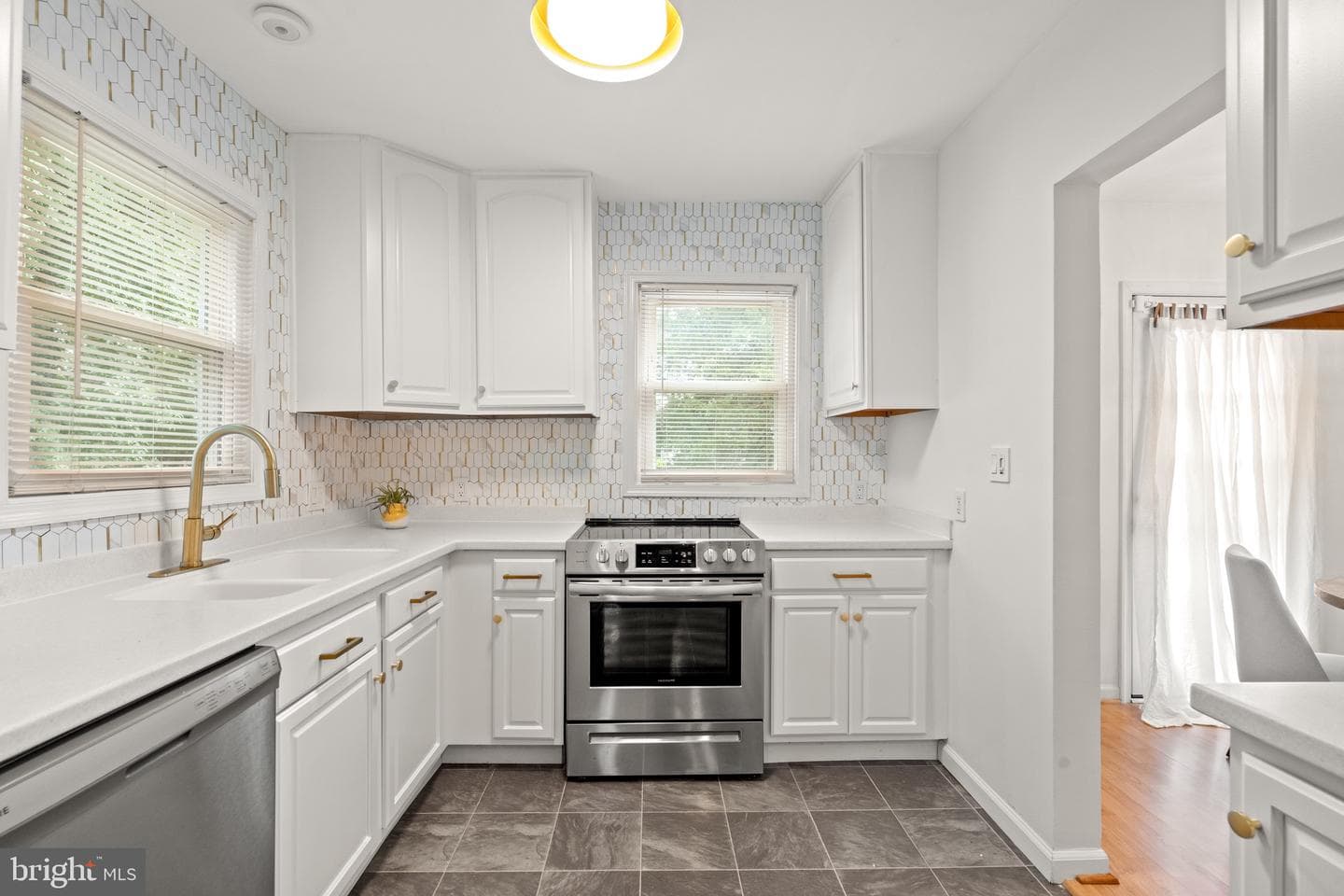 5005 Rosemont Avenue photo 11