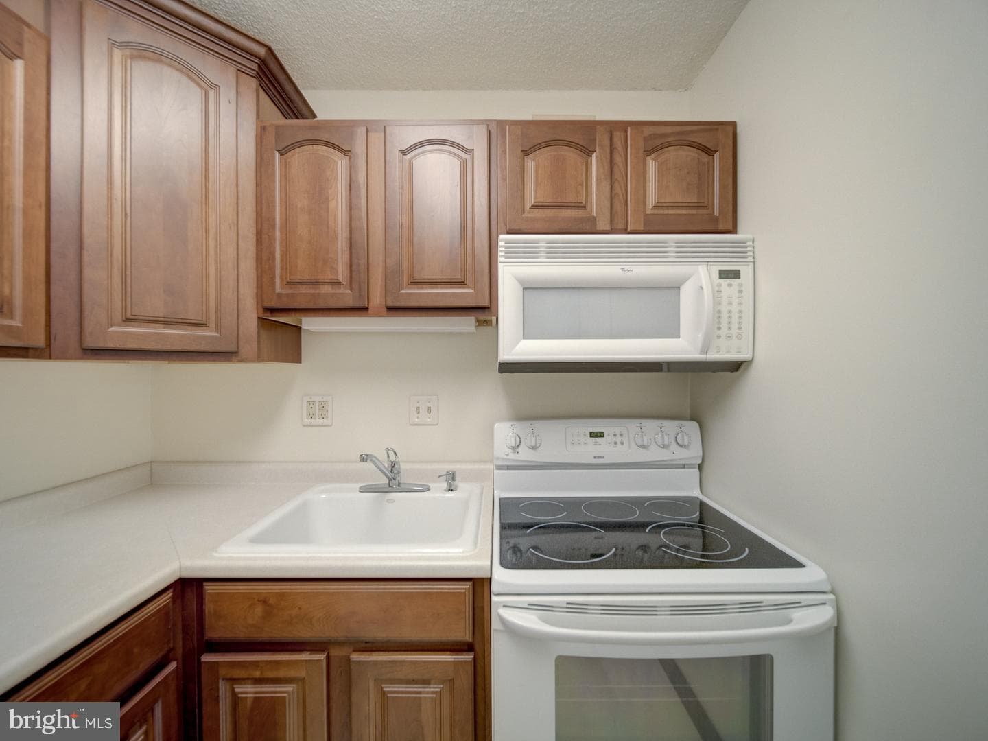 2059 Huntington Ave # 300 photo 11