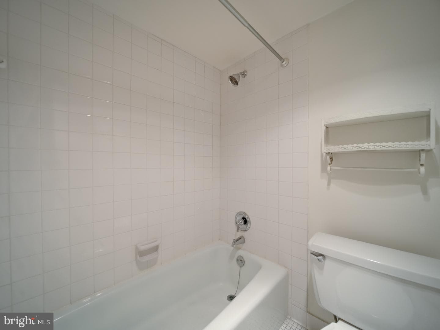 2059 Huntington Ave # 300 photo 15