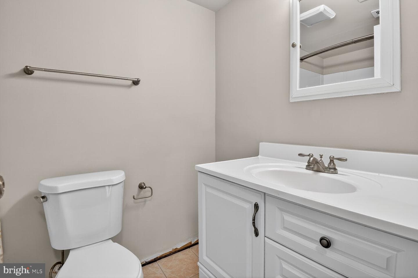 2907 Charing Cross Road #14 photo 14