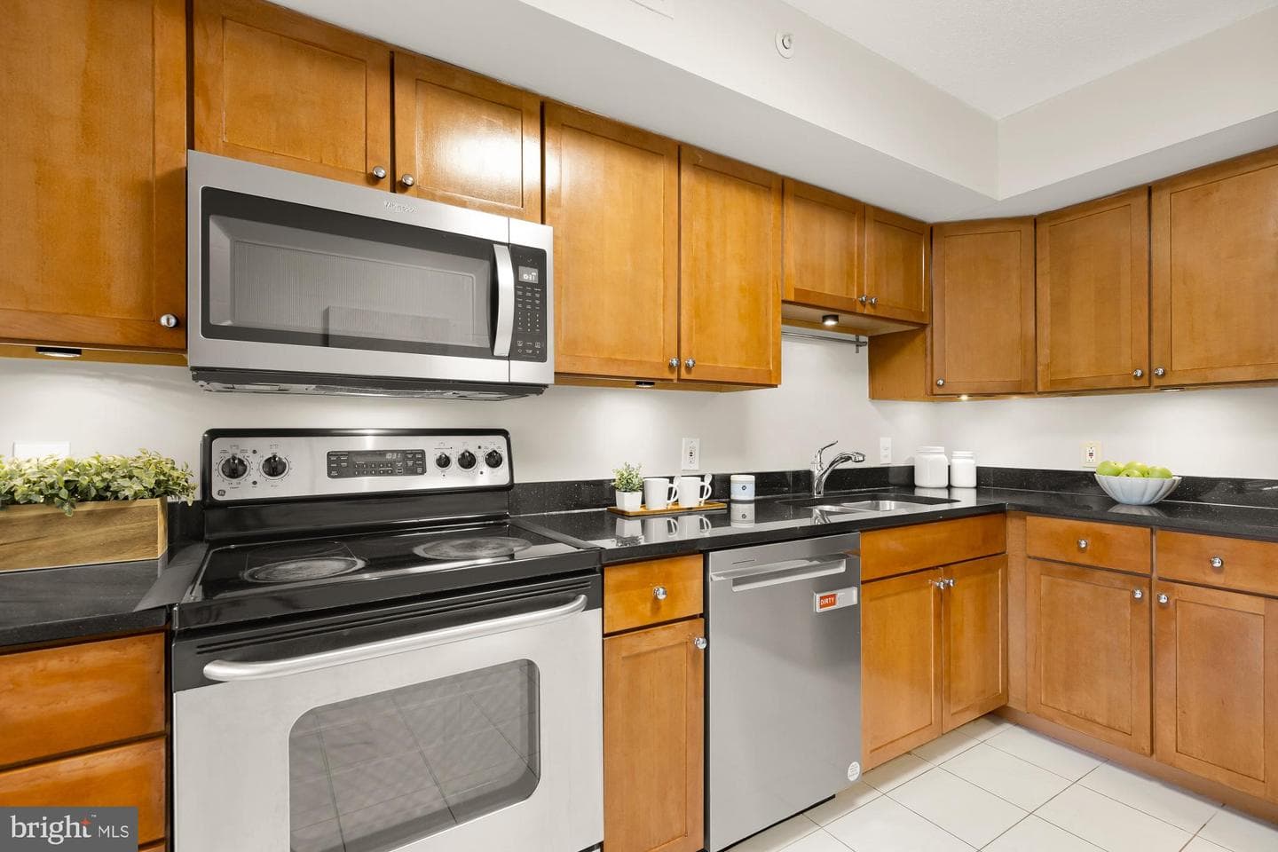 2230 George C Marshall Drive #306 photo 10