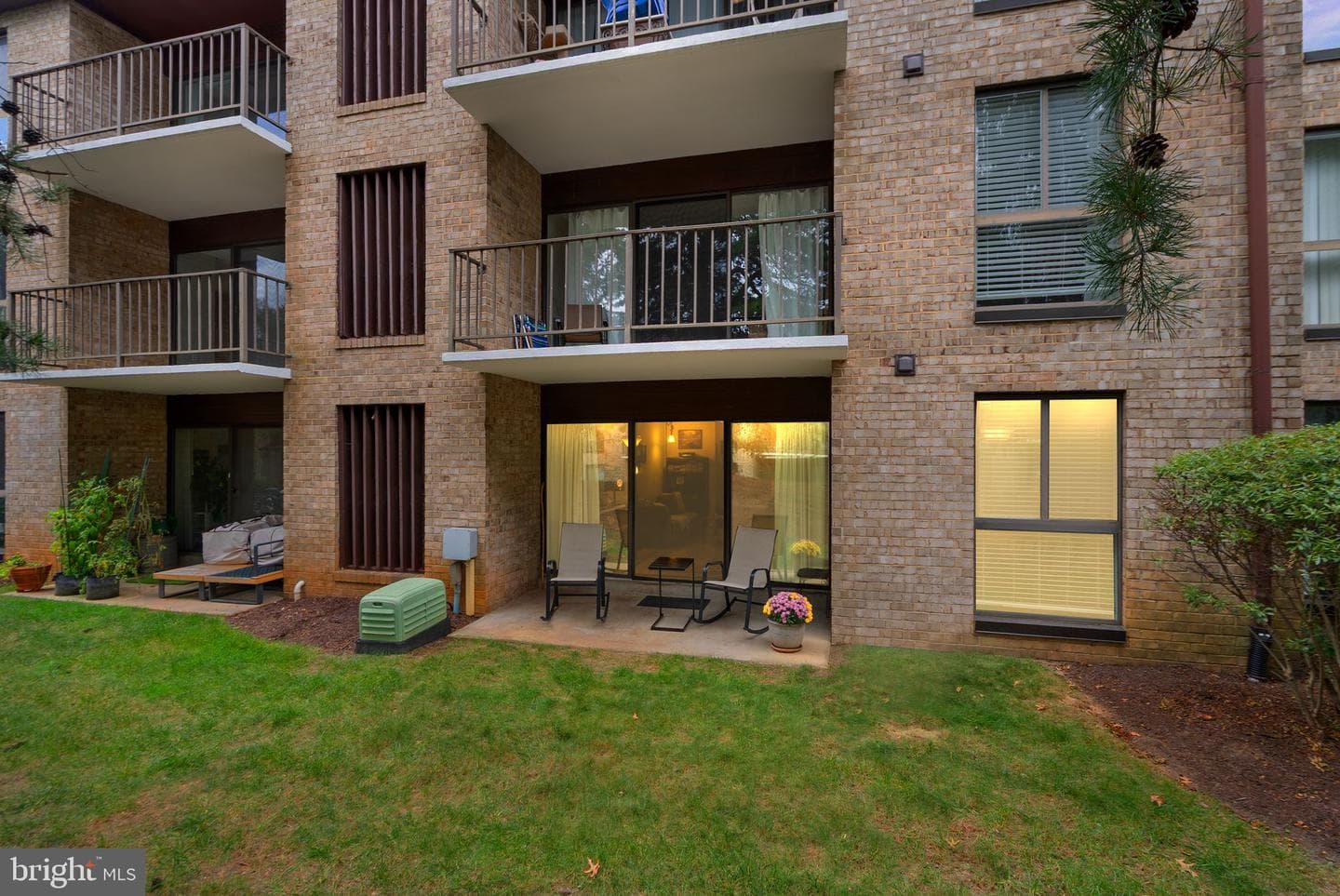 2042 Royal Fern Court #1b photo 19
