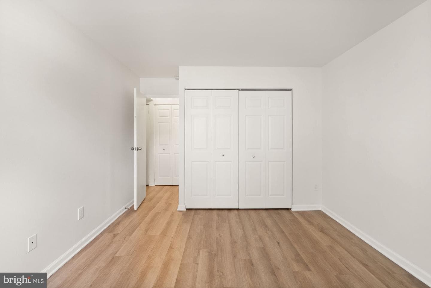2042 Royal Fern Court #1b photo 34