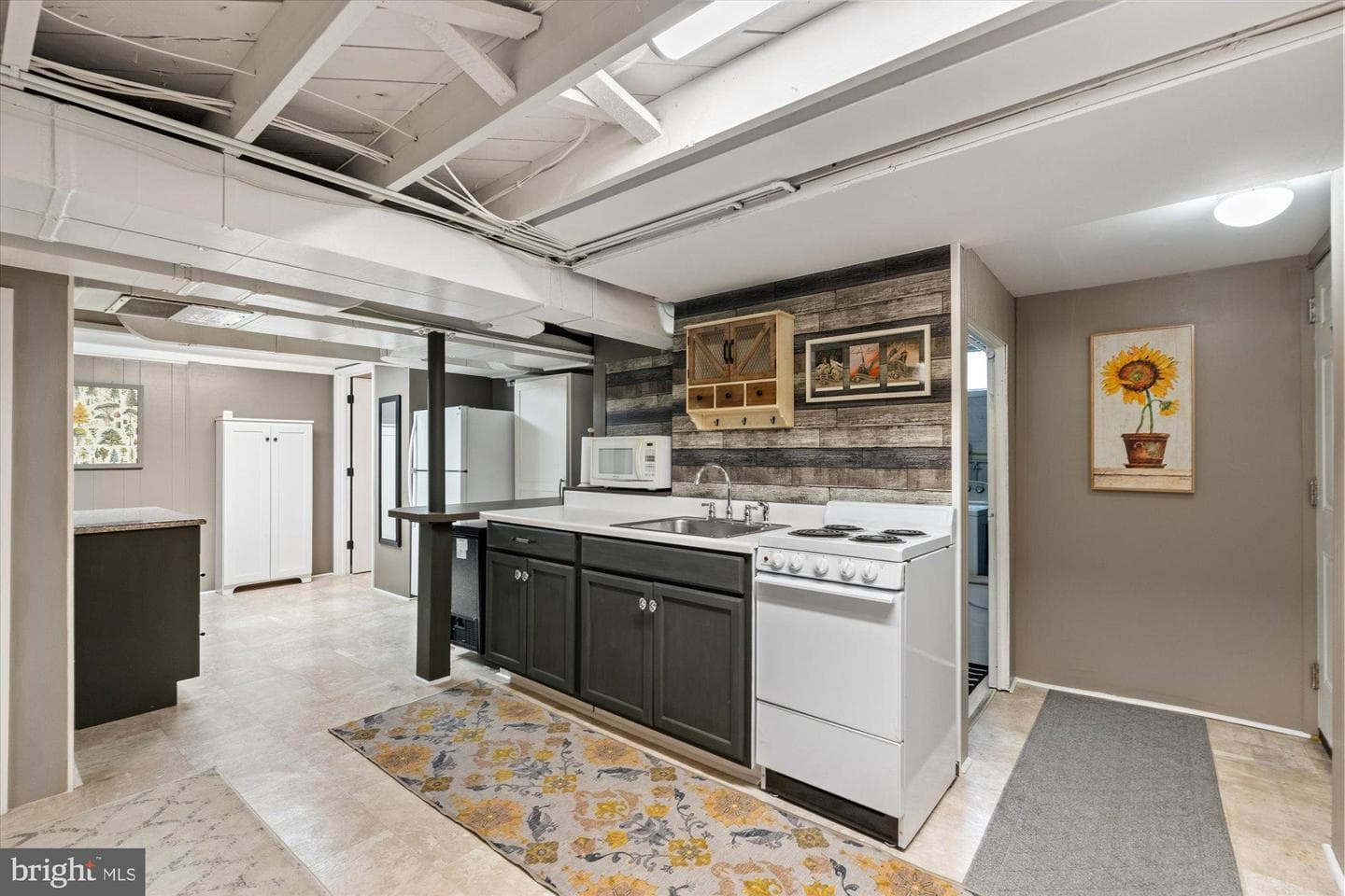 2605 Phillips Drive photo 40