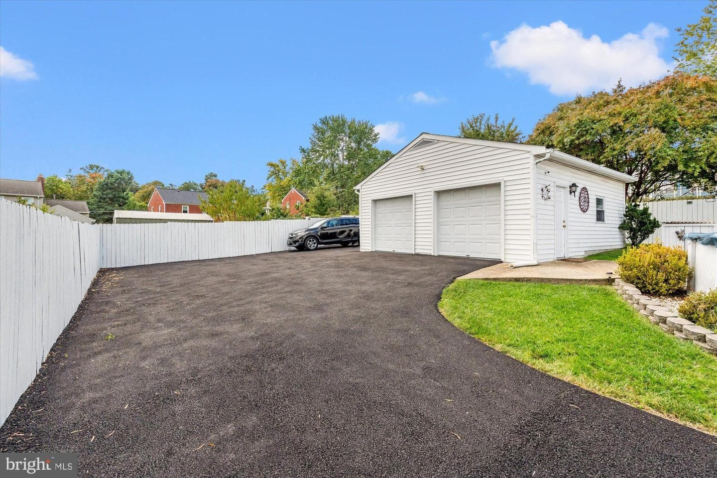 2605 Phillips Drive photo 59