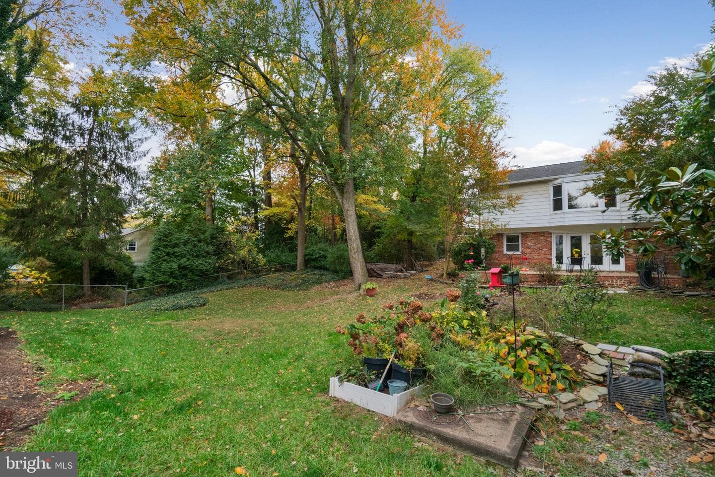 4217 N Valiant Court photo 72