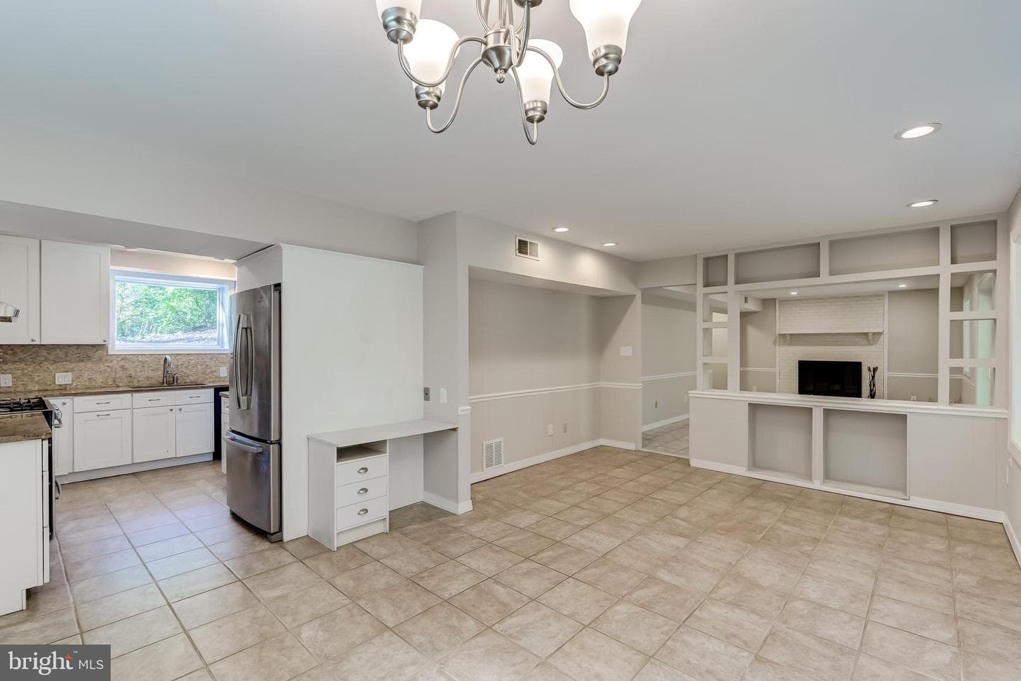 8817 Gateshead Road photo 23