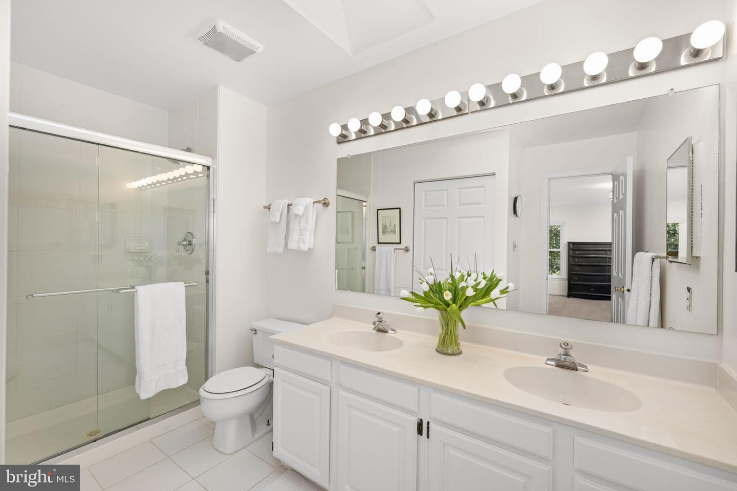 1302 Clayborne House Court photo 23