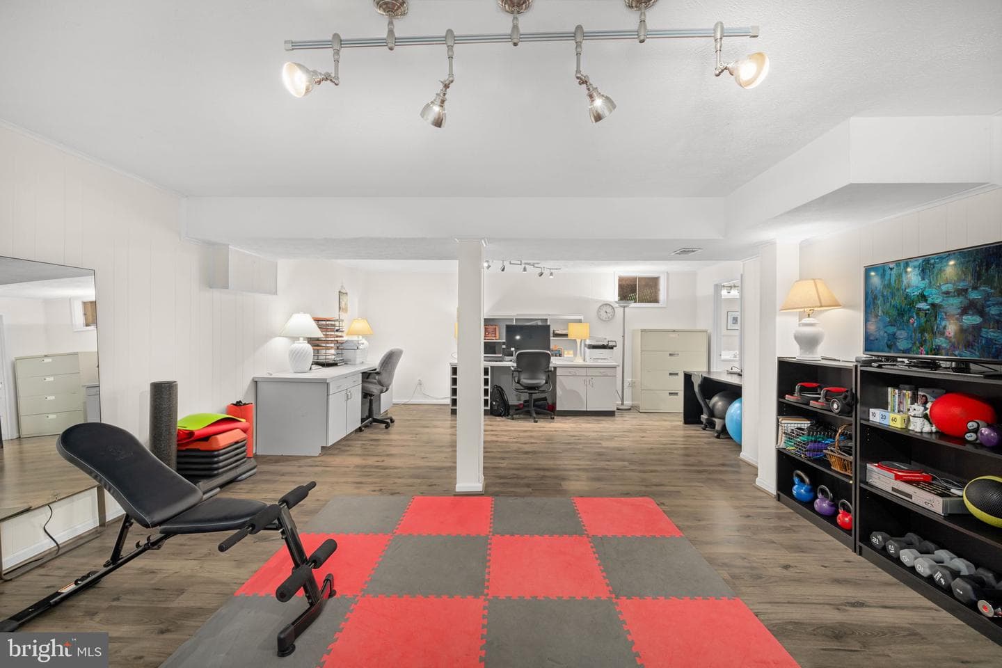 1302 Clayborne House Court photo 29