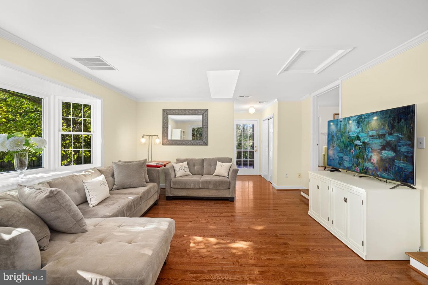 1302 Clayborne House Court photo 6