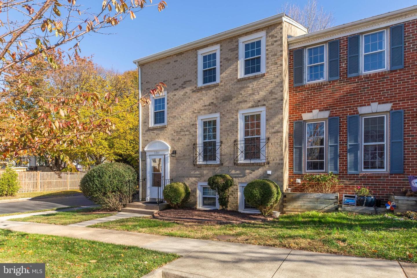 3201 White Flint Court photo 2