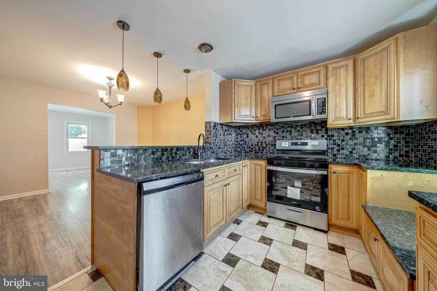 8322 Highcliffe Court photo 12