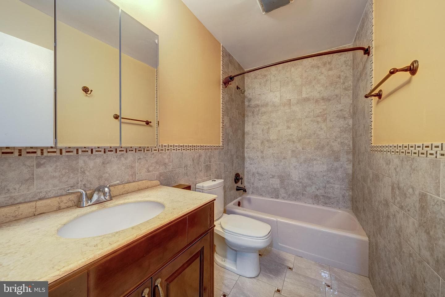 8322 Highcliffe Court photo 28