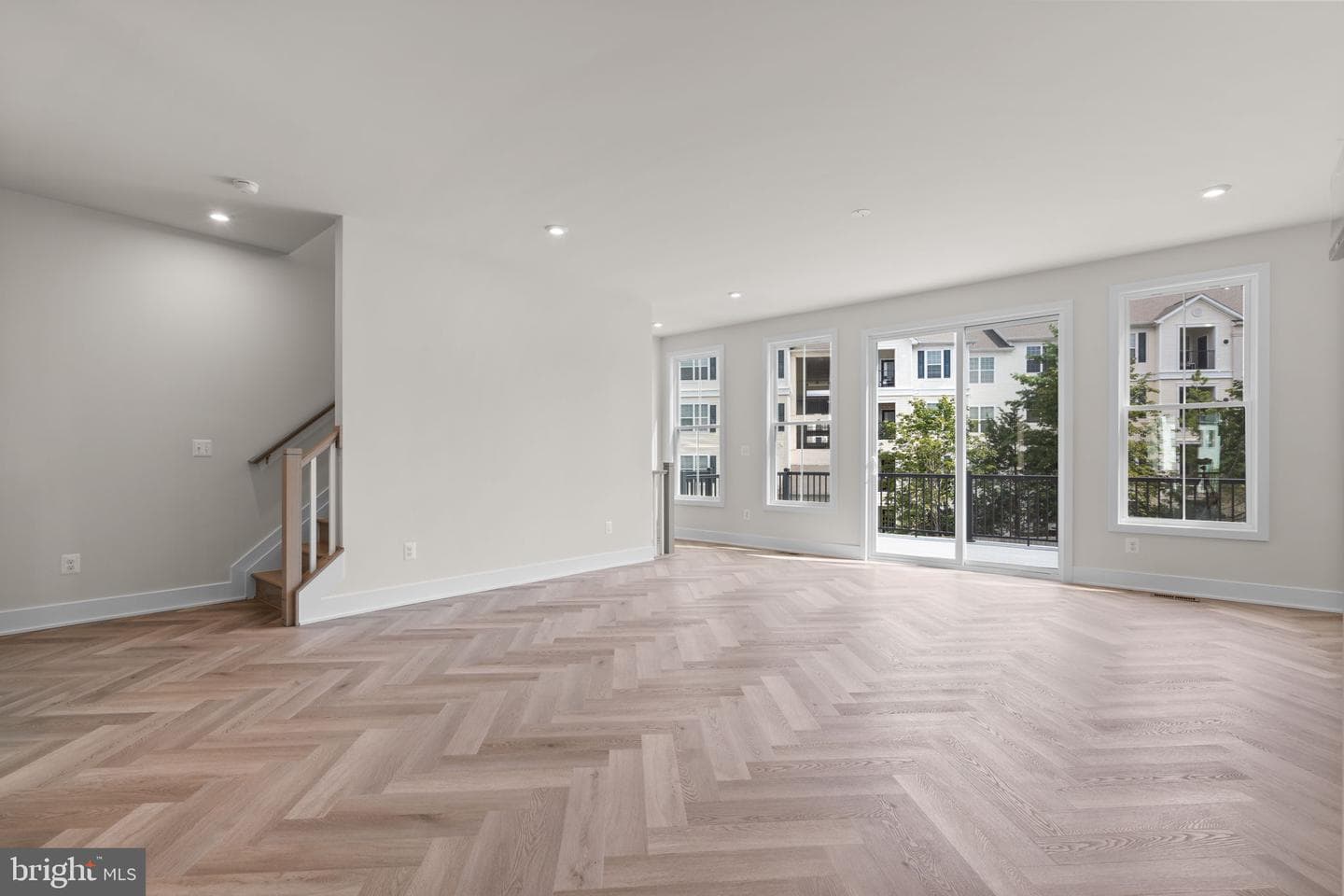 13724 Aviation Place photo 15