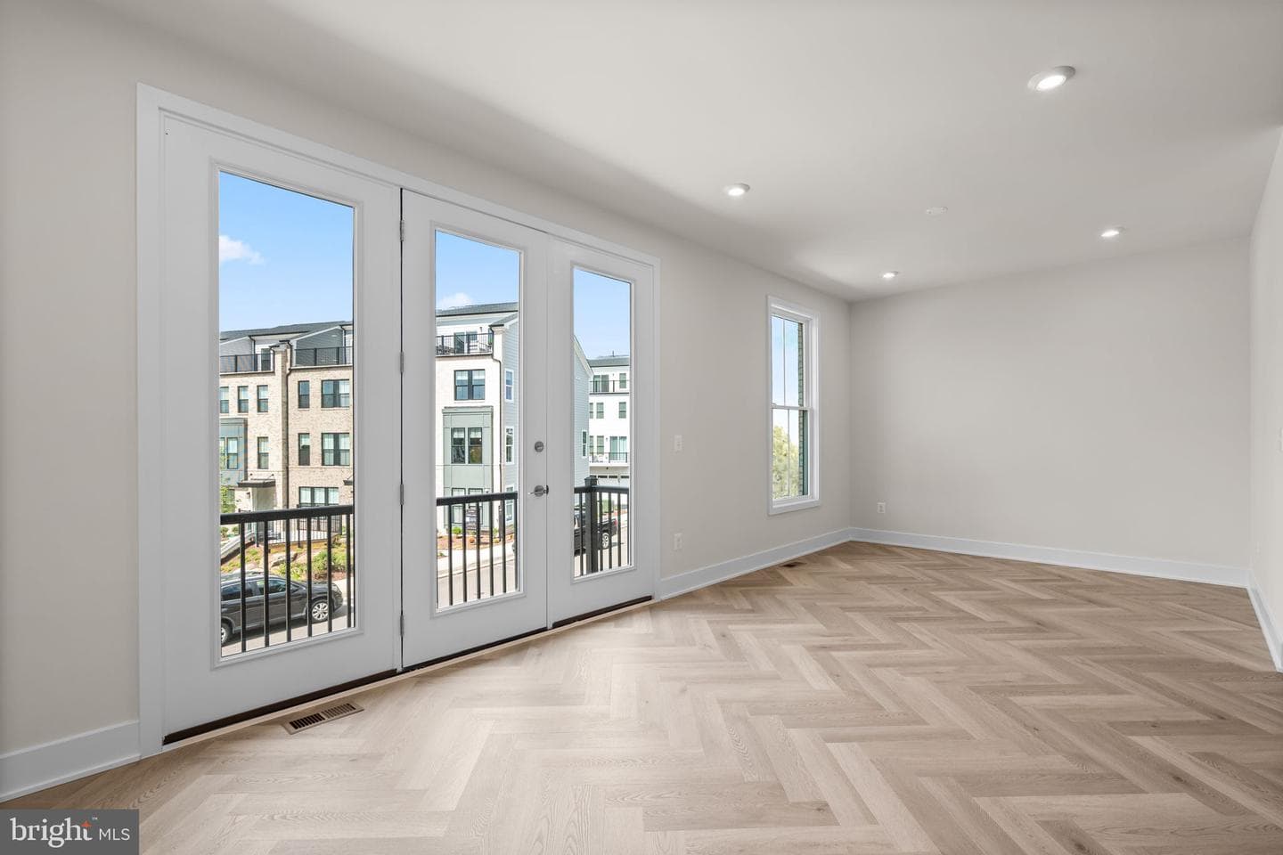 13724 Aviation Place photo 16