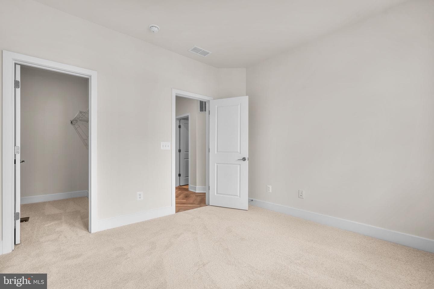 13724 Aviation Place photo 21