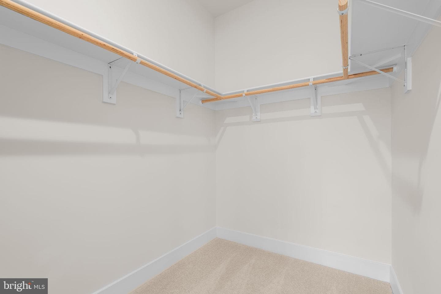 13724 Aviation Place photo 28