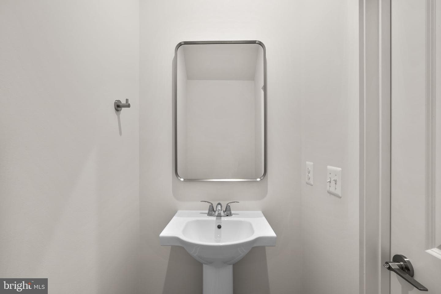 13724 Aviation Place photo 33