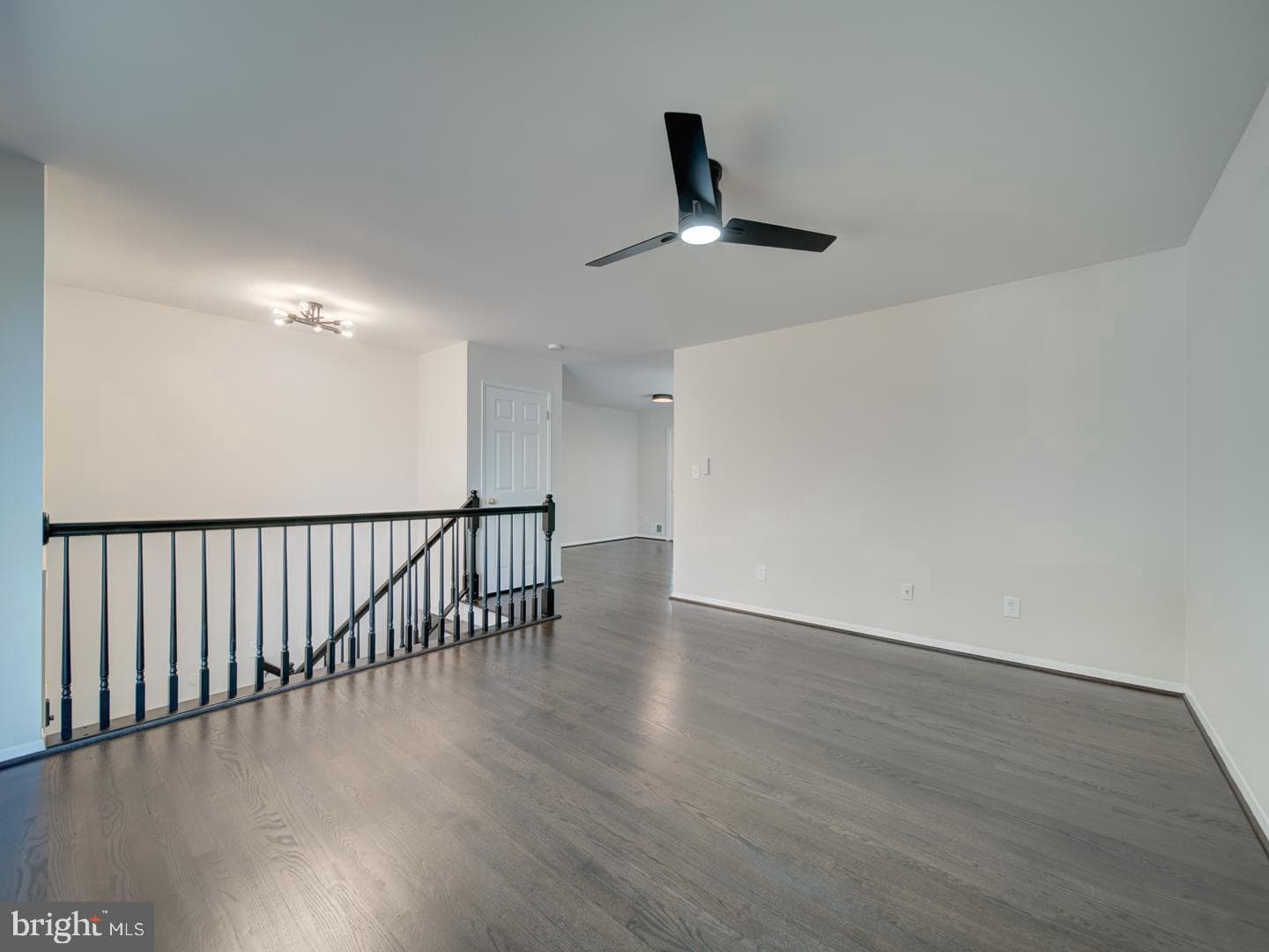 14725 Lock Drive photo 5