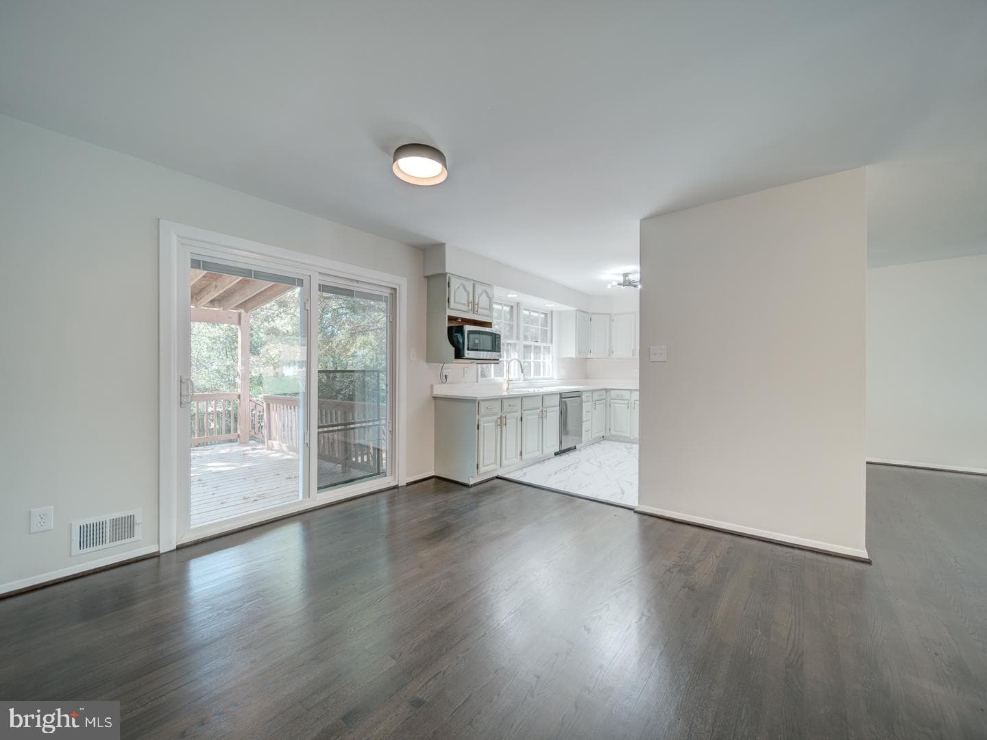 14725 Lock Drive photo 7