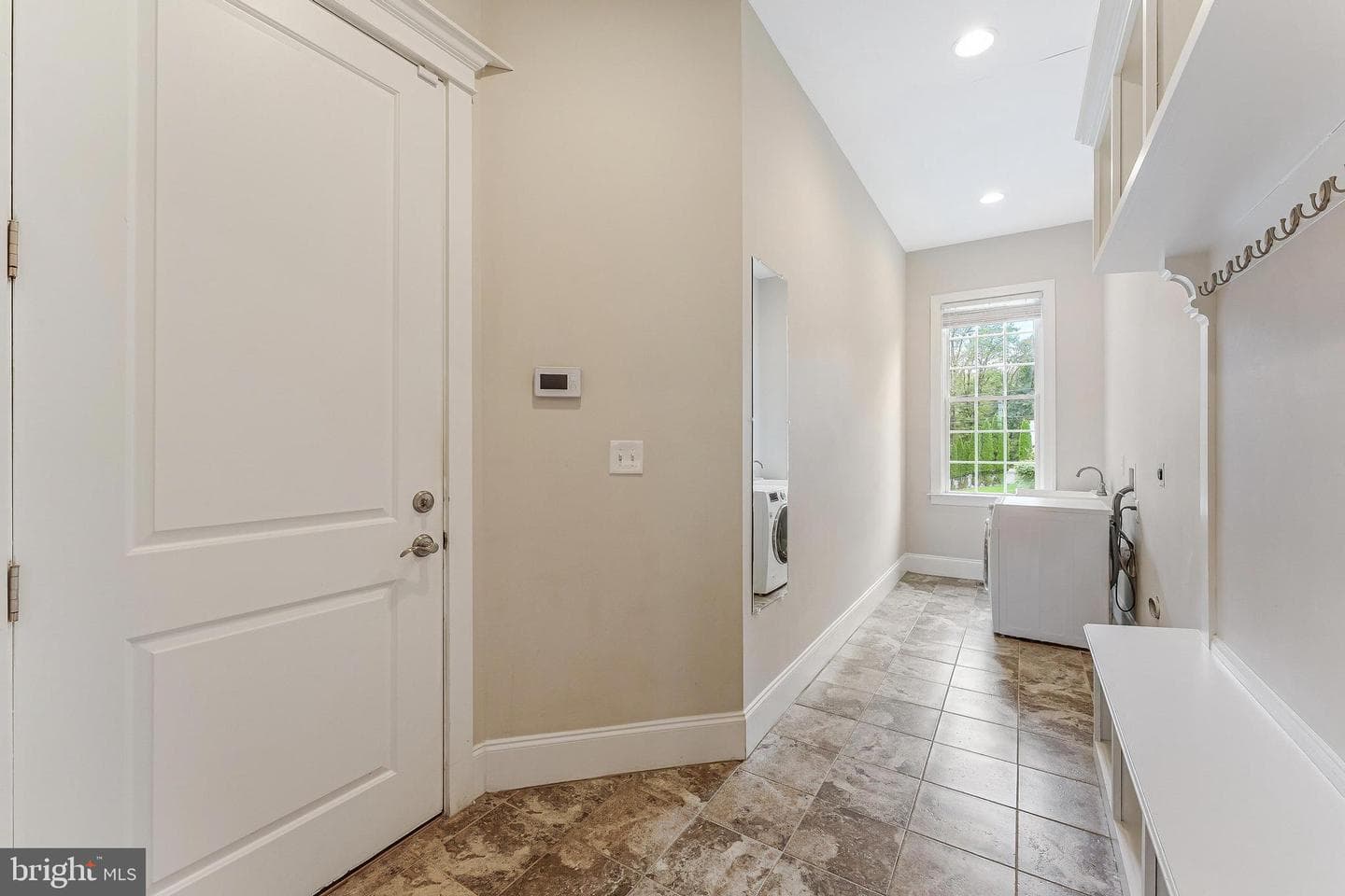 829 Golden Arrow Street photo 32