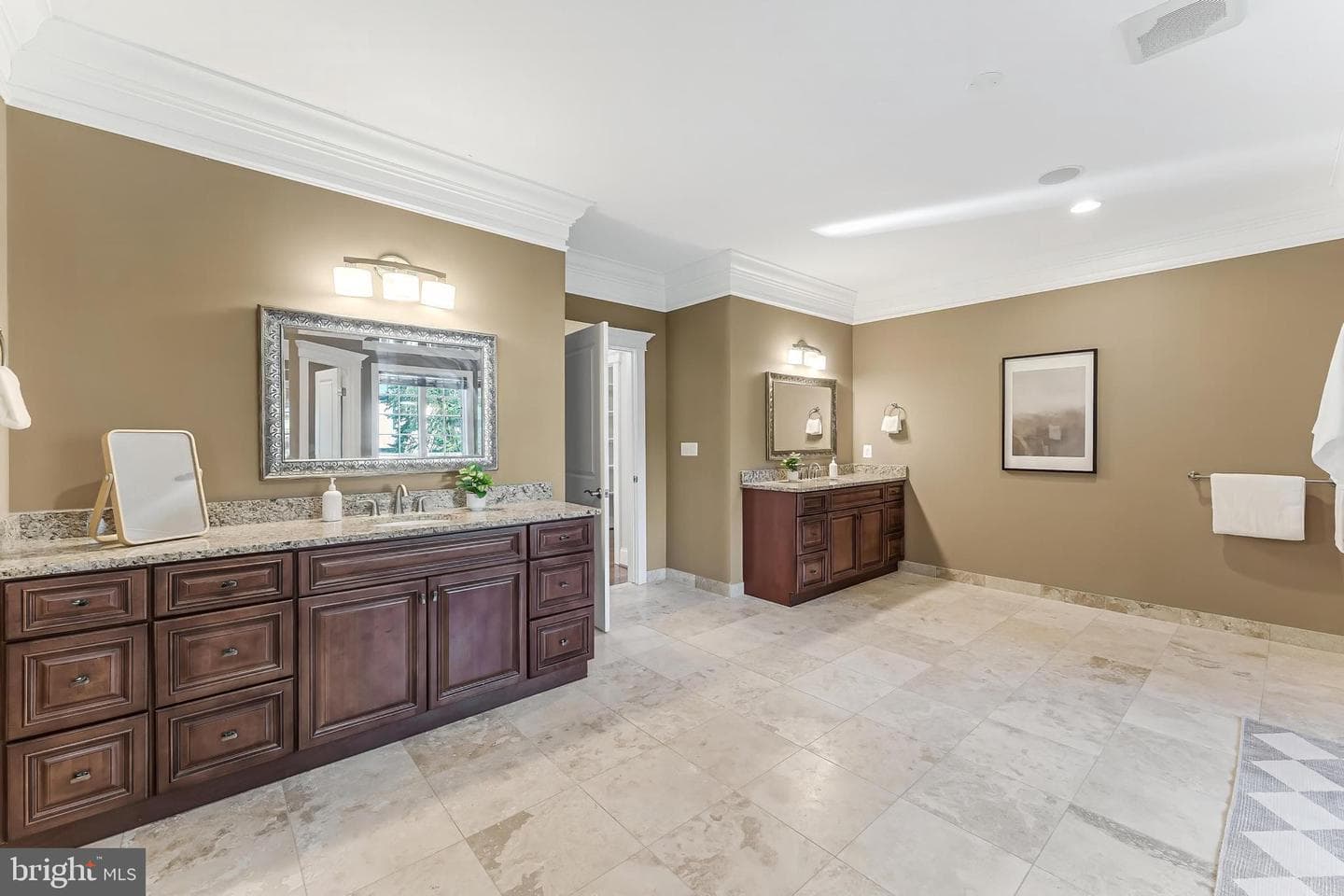 829 Golden Arrow Street photo 50