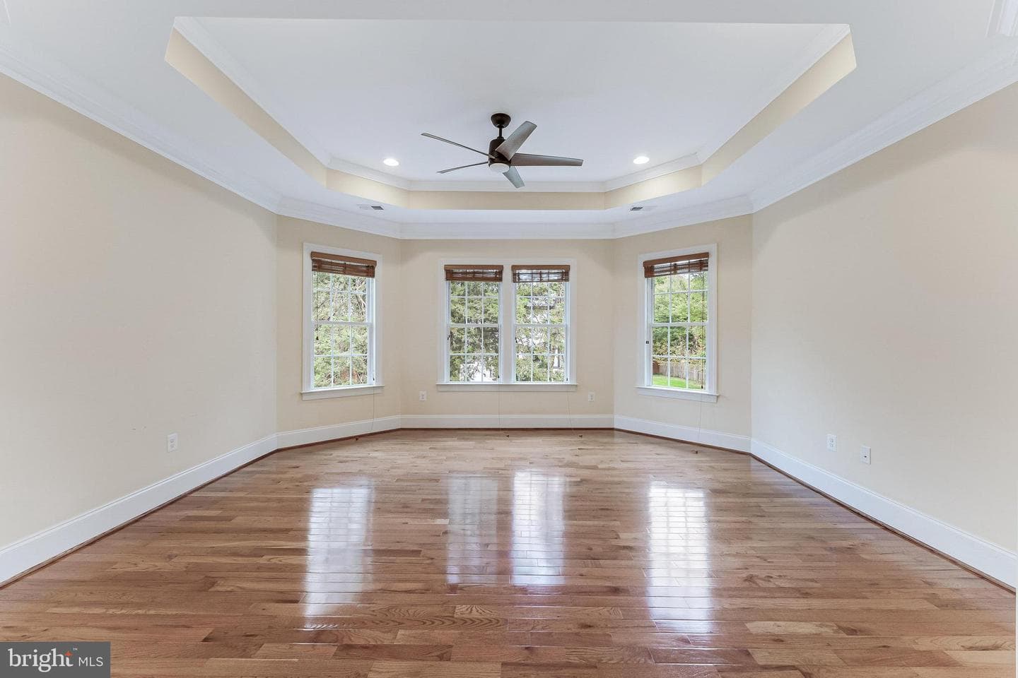 829 Golden Arrow Street photo 55