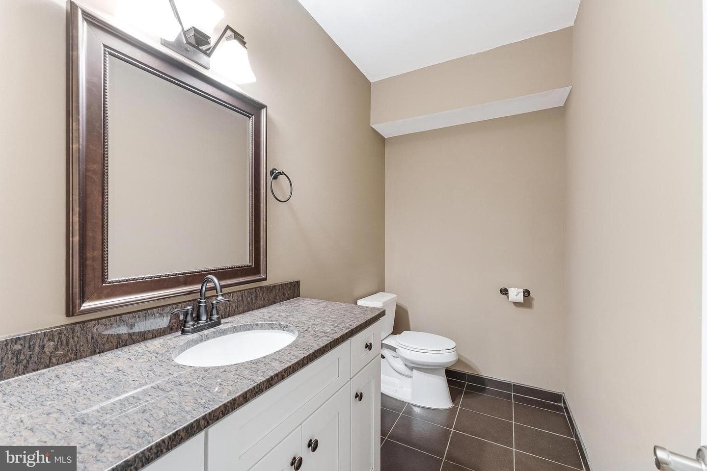 829 Golden Arrow Street photo 72