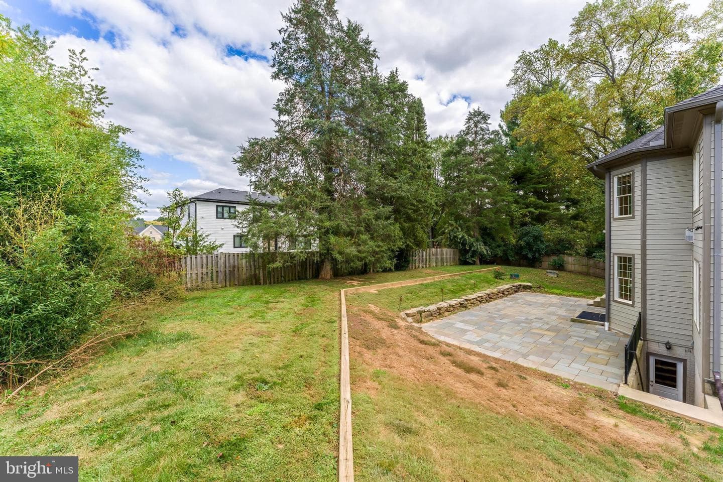 829 Golden Arrow Street photo 83